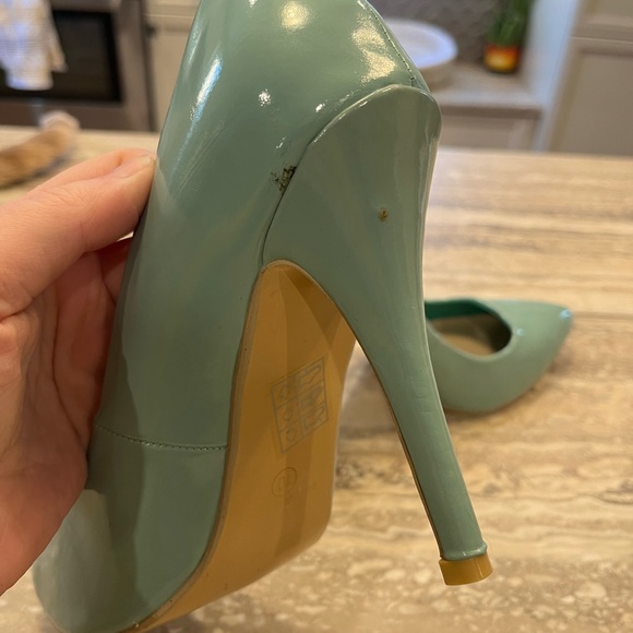 Suzy Shier Size 10 stiletto - Picture 5 of 6